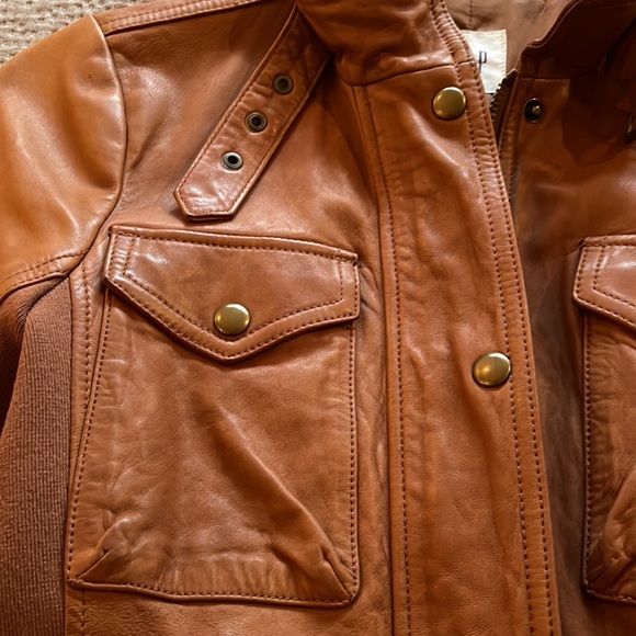 Women’s leather jacket - Picture 4 of 7